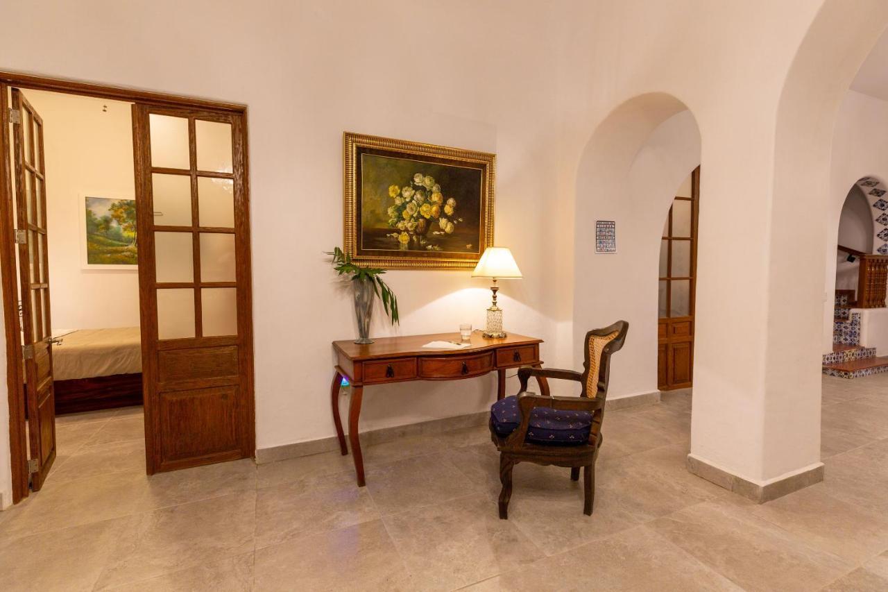 Plaza Chapala Hotel エクステリア 写真